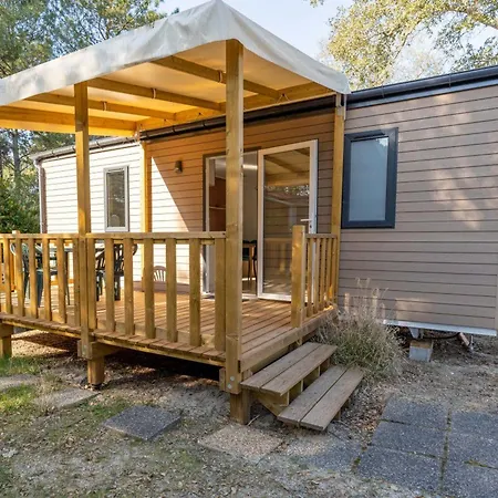 Camping Mobil Climatisé, Animaux Admis - 4 Pers. - Api-1-52-2618 *